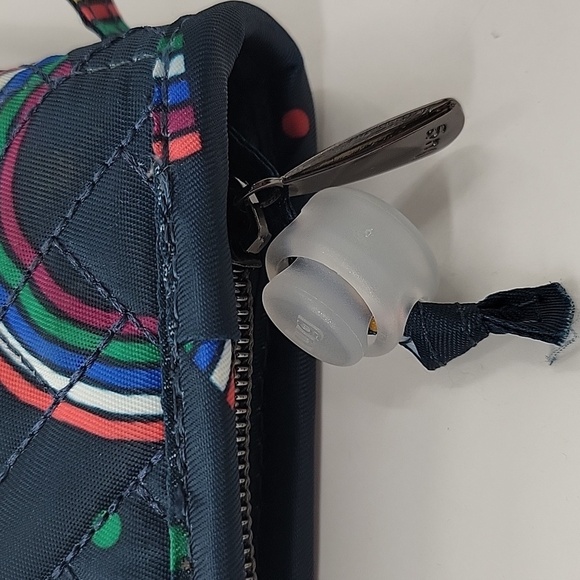 Lug Navy Quilted Cosmetic Brush Holder/Wristlet with Rainbow Accents NWOT - Picture 8 of 15